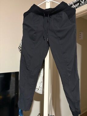 Women's Lululemon Black Drawstring Jogger Pants
